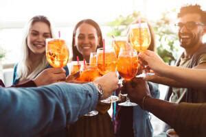 How to choose your favorite happy hour in your LA neighborhood.